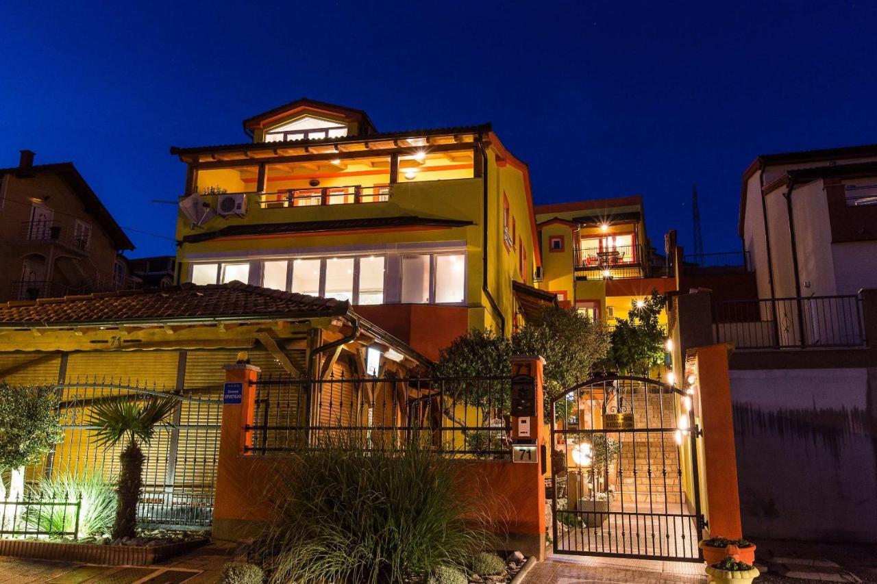 Apartments Ana Lorena Криквеница Екстериор снимка