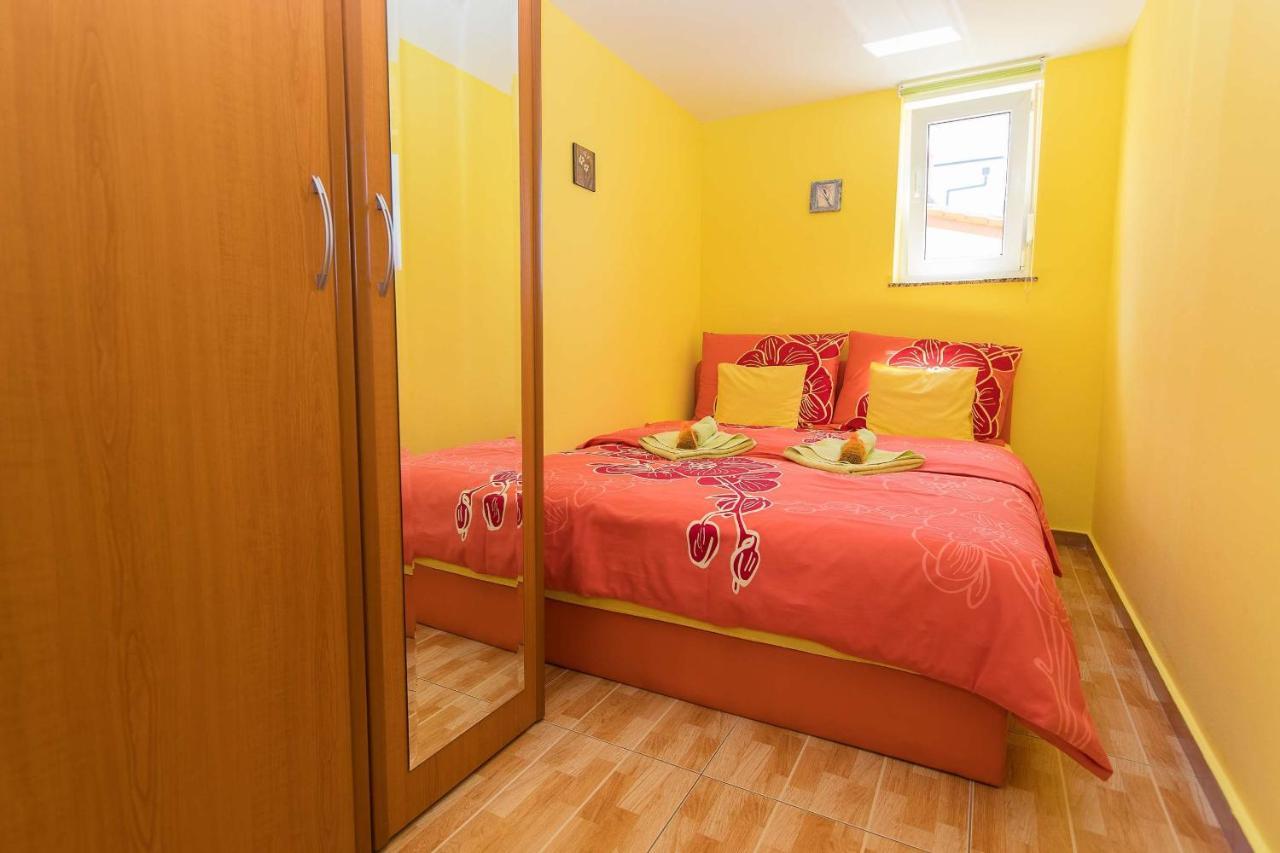 Apartments Ana Lorena Криквеница Екстериор снимка