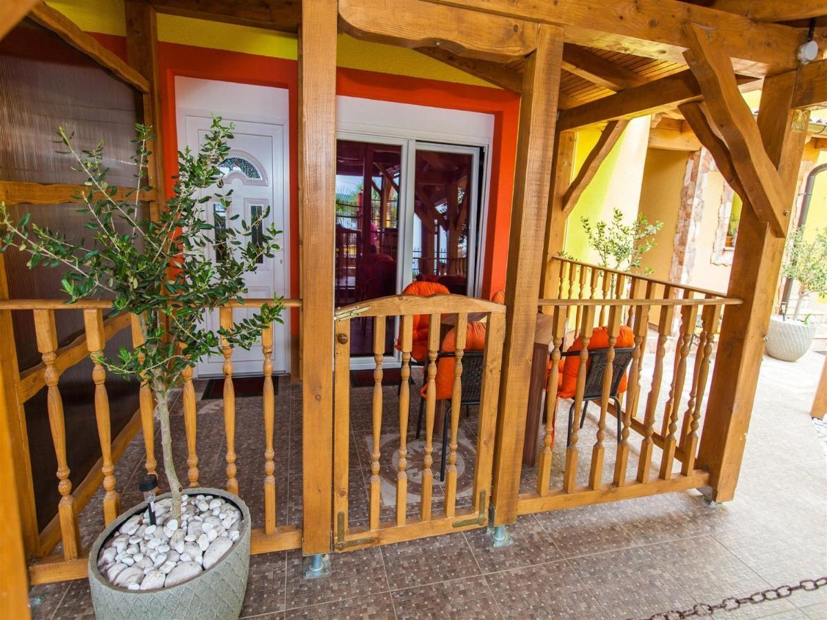 Apartments Ana Lorena Криквеница Екстериор снимка